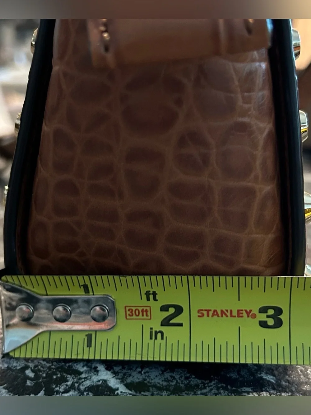 Michael Kors Selma Mini Messenger (style number 32S4GLKC1U)